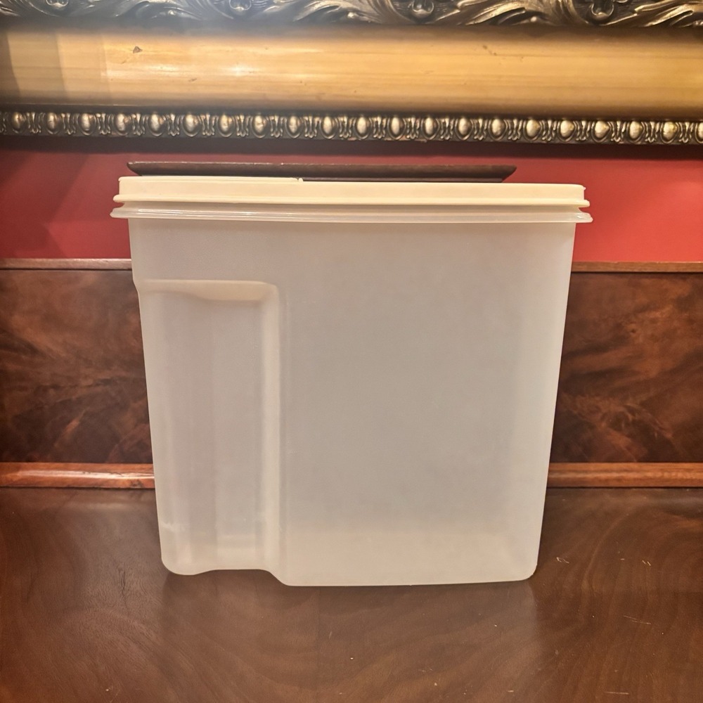 Vintage Rubbermaid Servin Saver 13 Cup Cereal Pasta Dry Goods‎ Container Almond